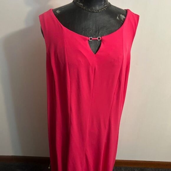 Susan Graver Pink Liquid Knit sleeveless keyhole buckle dress, size 2X - Picture 1 of 6